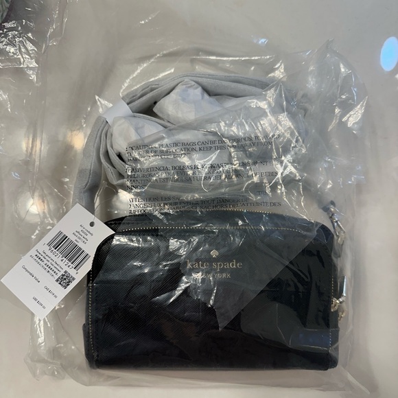 Kate Spade Staci Black Dual Zip Around Crossbody Saffiano Leather Purse KG036 - Picture 6 of 6